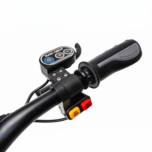 Detaliu al mânerului și comutatoarelor ECO TURBO și SINGLE DUAL